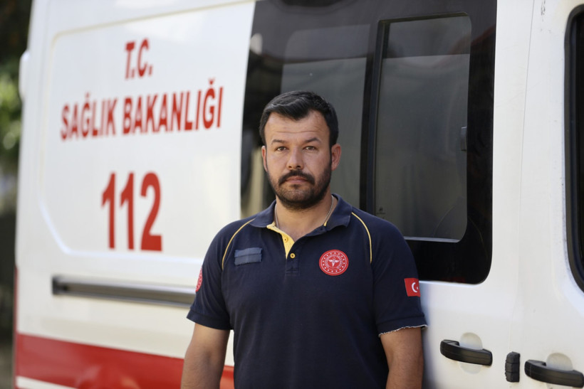 Ambulans şoförü nalbant oldu - Resim : 1