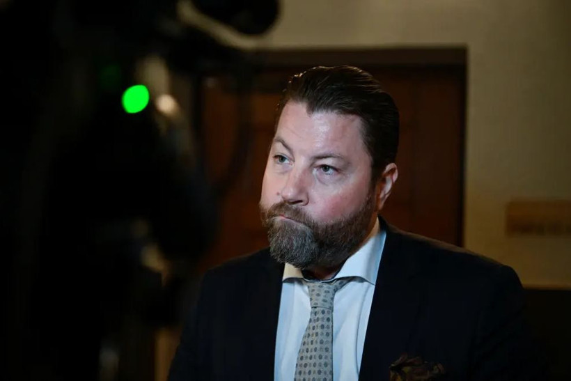 Casuslukla suçlanan üst düzey diplomat ölü bulundu - Resim : 1