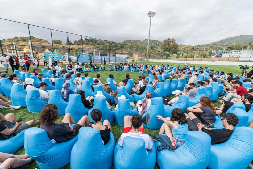 İzmir'de 19 Mayıs buluşması: 'Gençlik var, gelecek var' - Resim : 1