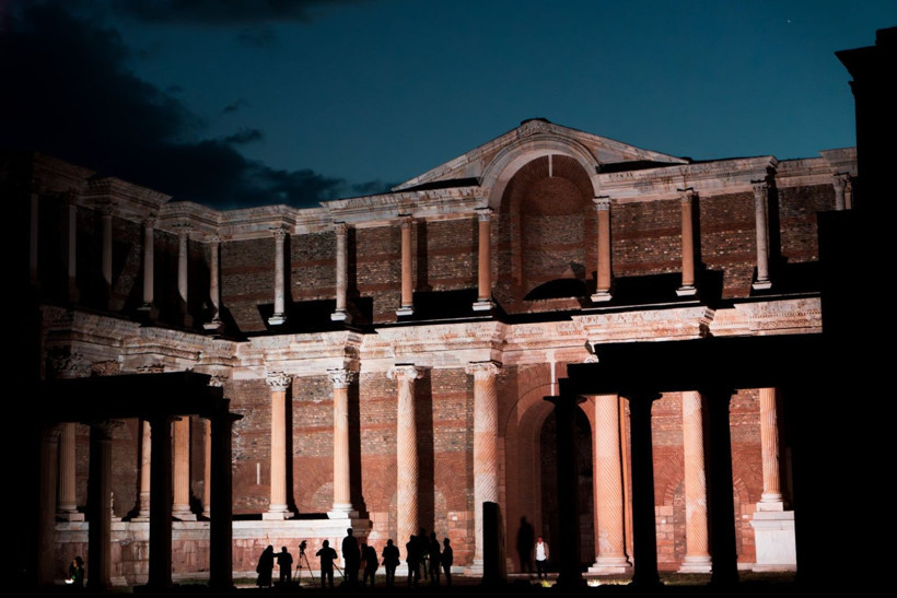 Tarihin kalbinde gece yolculuğu yapılabilecek: Gece müzeciliği Sardes için de başlıyor - Resim: 9