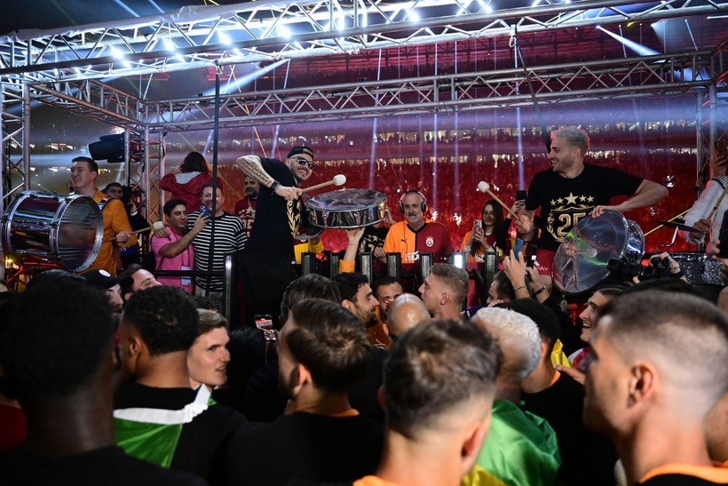 Galatasaray'ın şampiyonluk kutlamalarından özel görüntüler - Resim: 6