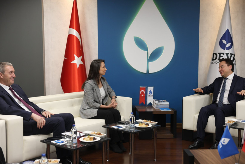 DEM Parti'de hedef tüm partilerle temas - Resim : 1