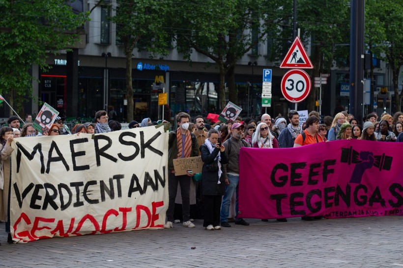 İsrail'e F-35 parçası taşıyan gemiye protesto: Soykırımdan para kazanıyorsunuz - Resim: 6