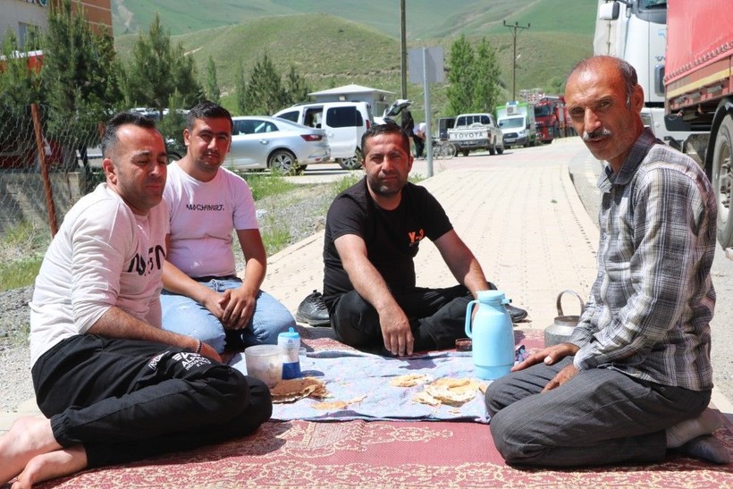 Türkiye-İran sınırında 3 kilometrelik tır kuyruğu - Resim: 3