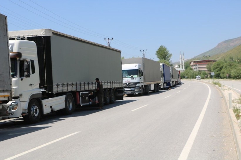 Türkiye-İran sınırında 3 kilometrelik tır kuyruğu - Resim: 5
