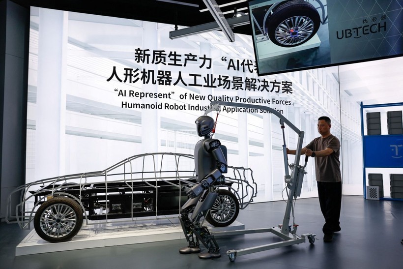 Çığır açacak 'insansı ev robotu': 10 parmağında 10 marifet - Resim: 4