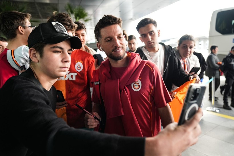 Galatasaray'ın transfer planı belli oldu: Omurgaya mini tedavi - Resim: 5