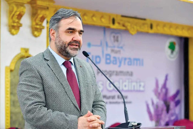 Uçuk maaş bağlattı koltuğundan oldu! - Resim : 3