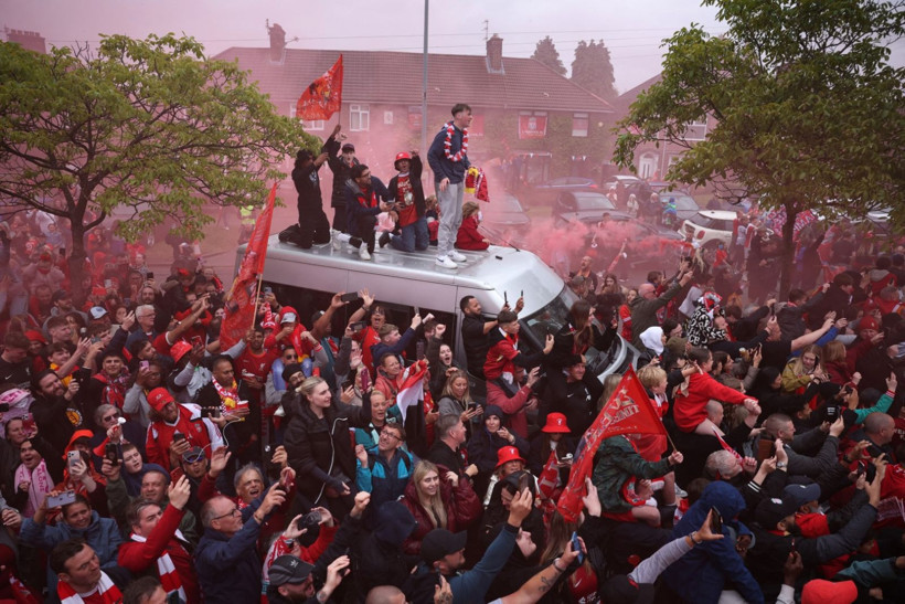 Liverpool'un 20. şampiyonluğu kutlandı - Resim: 2