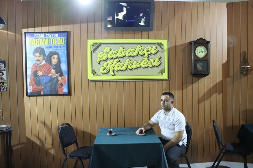 Ferdi Tayfur'un hayatı "Sabahçı Kahvesi" sergisinde anlatılıyor - Resim: 2