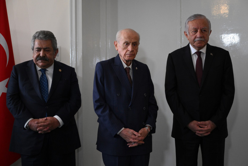 Bahçeli, kapıda karşıladı: MHP-DEM görüşmesi bitti - Resim : 1