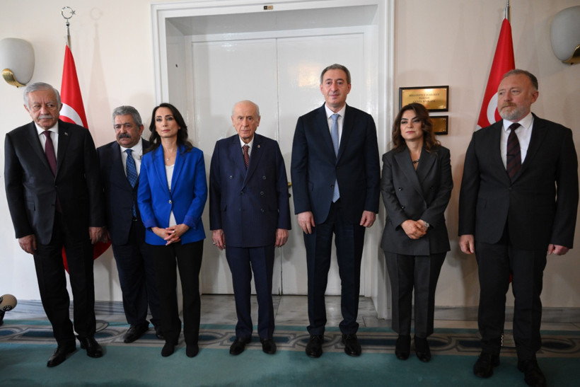 Bahçeli, kapıda karşıladı: MHP-DEM görüşmesi bitti - Resim : 4