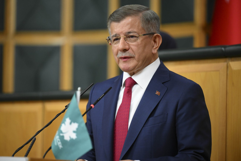 Arıkan: 'Dalgalar' niçin hep karşı sahilleri vuruyor? - Resim : 1