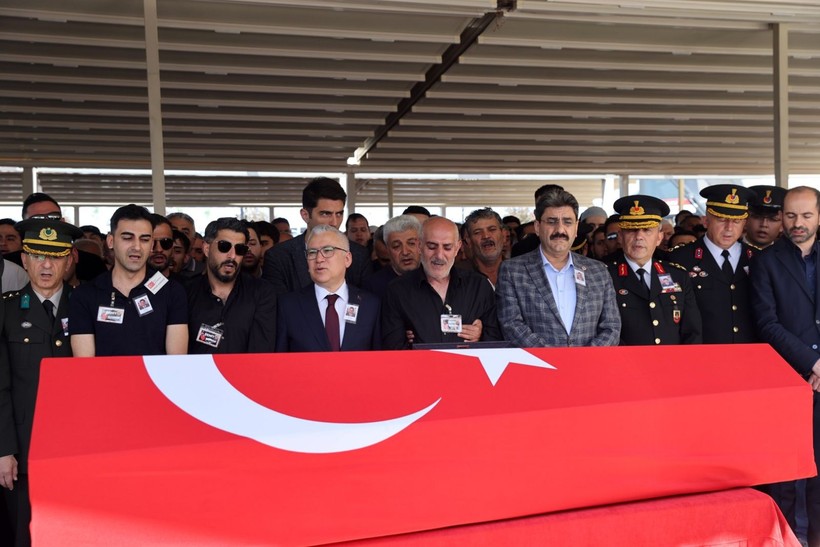 Eğitimde şehit olan astsubaya veda - Resim: 13