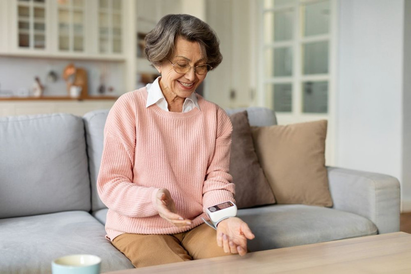 Evde tansiyon ölçerken dikkat: Bu pozisyon tansiyonu yükseltiyor - Resim: 8