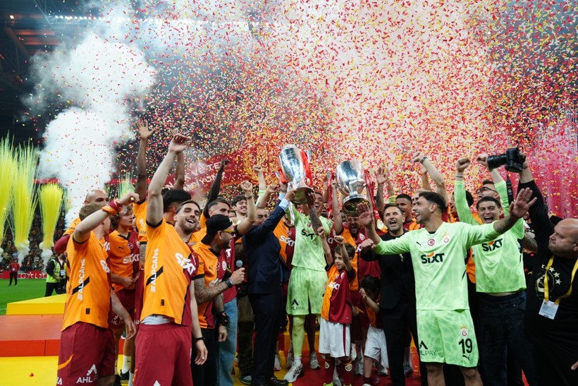 Galatasaray şampiyonluğu bu kez evinde kutladı: RAMS Park'tan çok özel kareler - Resim: 1