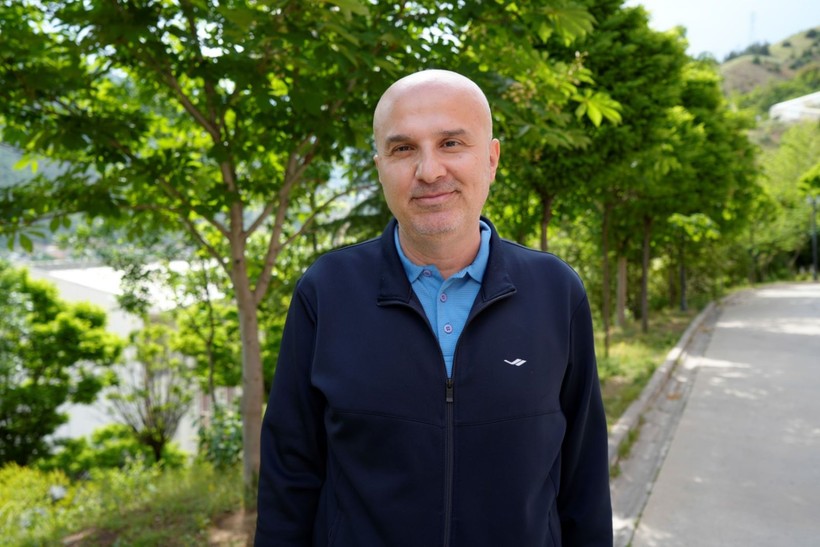 Alg patlaması gölet yüzeyini koyu renge bürüdü - Resim: 8
