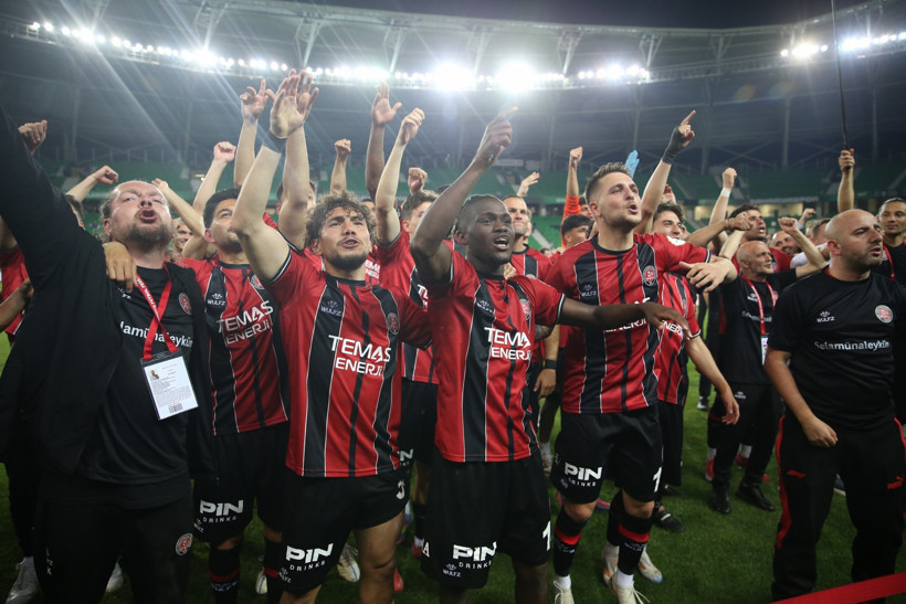 Bir sezonluk ayrılık son buldu: Üçüncü kez Süper Lig'de! - Resim : 1