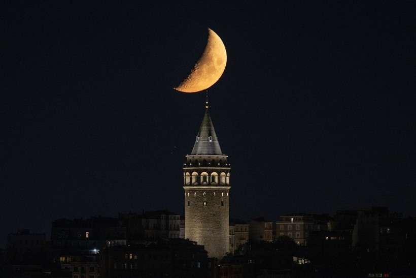 Ay İstanbul’a yine çok yakıştı - Resim: 2
