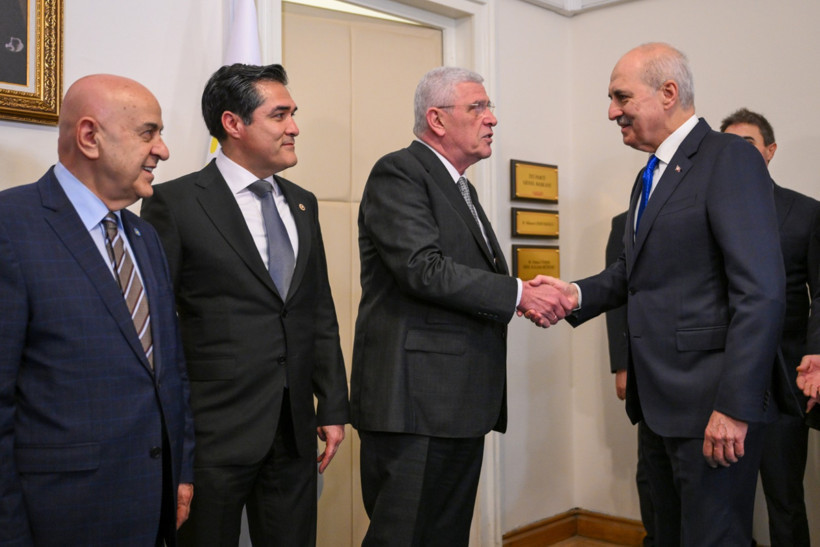 Kurtulmuş, DEM Parti'ye gitti: Meclis kapanmadan komisyonun yapısı belirlenecek - Resim : 2