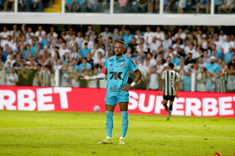 Neymar’ın Santos kariyerini baltalayan ‘kırmızı kart’: Maradona’yı yeniden canlandırdı - Resim : 1