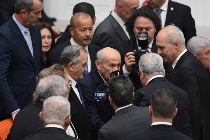 MHP lideri Bahçeli, TBMM Başkanı seçimlerinde oy kullandı - Resim: 21