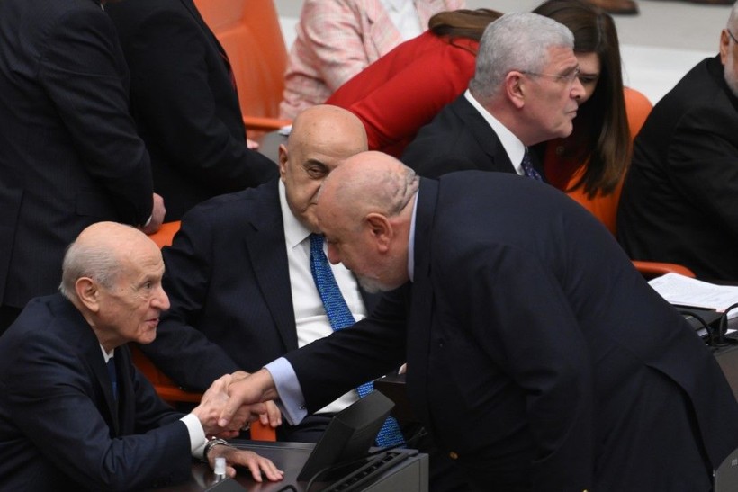 MHP lideri Bahçeli, TBMM Başkanı seçimlerinde oy kullandı - Resim: 23
