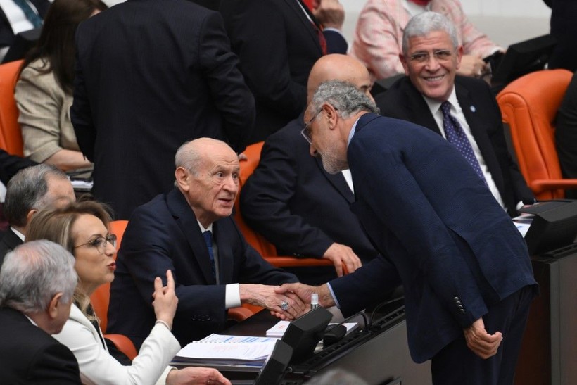 MHP lideri Bahçeli, TBMM Başkanı seçimlerinde oy kullandı - Resim: 24