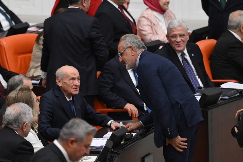 MHP lideri Bahçeli, TBMM Başkanı seçimlerinde oy kullandı - Resim: 25