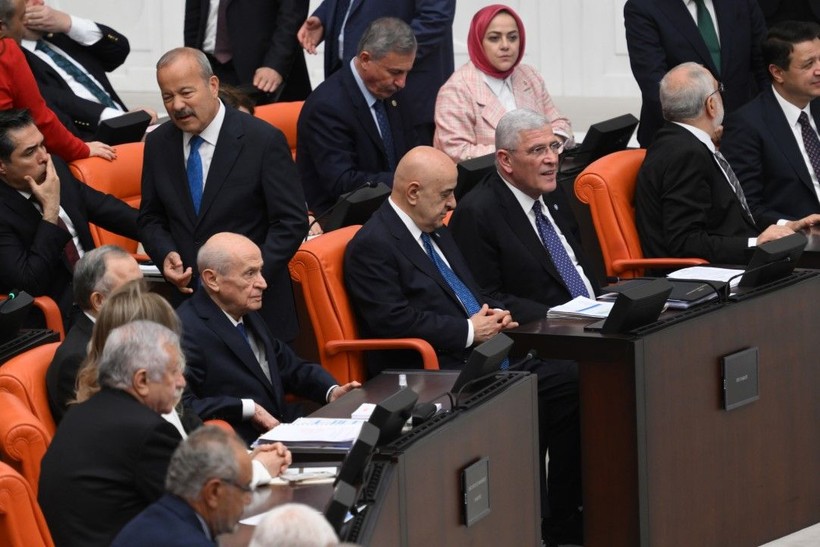 MHP lideri Bahçeli, TBMM Başkanı seçimlerinde oy kullandı - Resim: 27