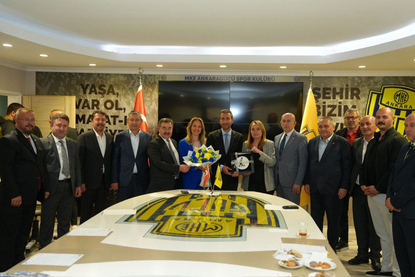 CHP'den Ankaragücü ziyareti: "Direnişin yeşil sahadaki temsilcisi" - Resim : 1