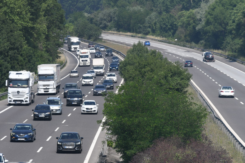 Tatilciler yola çıktı: İstanbul'dan kaçış başladı - Resim : 3