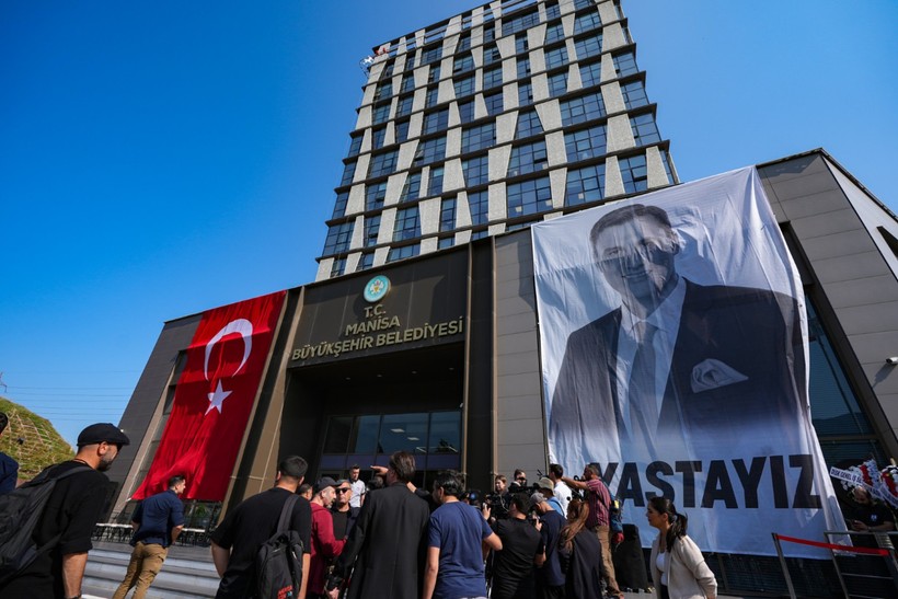 Ferdi Zeyrek'e veda: Gözyaşları sel oldu - Resim : 21