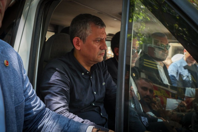 Ferdi Zeyrek'e vedadan acı kareler - Resim: 13