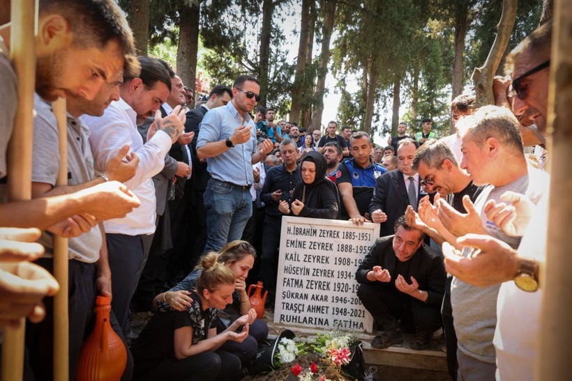 Ferdi Zeyrek'e vedadan acı kareler - Resim: 16