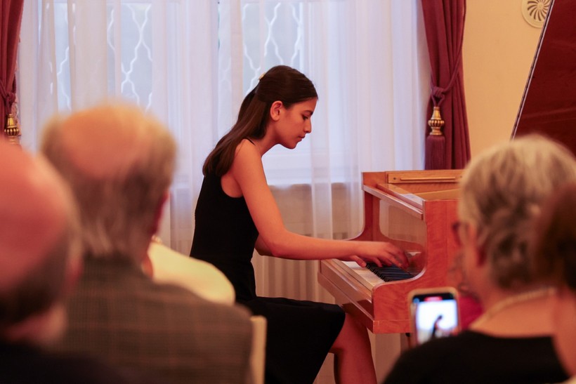 Genç Türk piyanistler Polonya dönem başkanlığı kapsamında konser verdi - Resim : 1