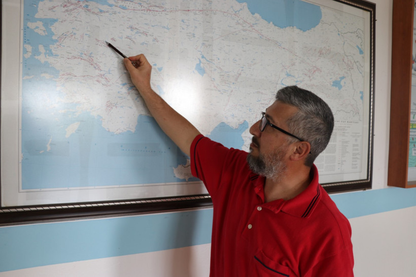 Simav'da deprem fırtınası: Son 1,5 ayda bin 250 kez sallandı - Resim : 1