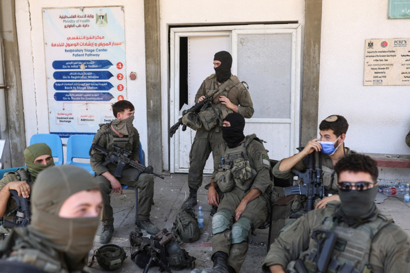 İsrailli askerler kazan kaldırıyor: Hükümet sivillere zarar veriyorsa talimatları yasalara aykırıdır - Resim : 2