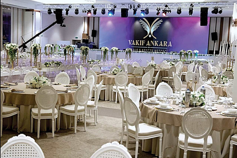 Savunma sanayi şirketine düğün salonu yaptırdılar - Resim : 1