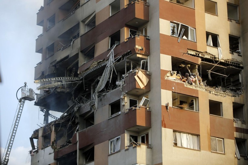 İsrail'in saldırısı sonrasında İran'dan ilk görüntüler geldi - Resim: 13