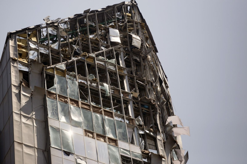 İsrail'in saldırısı sonrasında İran'dan ilk görüntüler geldi - Resim: 15