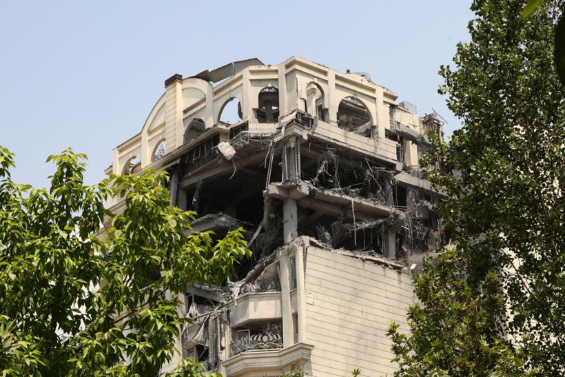 İsrail'in saldırısı sonrasında İran'dan ilk görüntüler geldi - Resim: 17