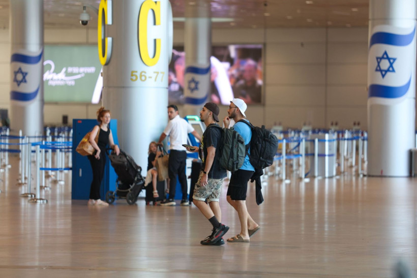 İsrail, saldırı sonrası kepenk indirdi - Resim: 6