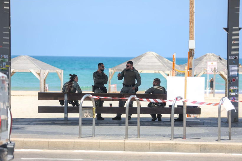 İsrail, saldırı sonrası kepenk indirdi - Resim: 12