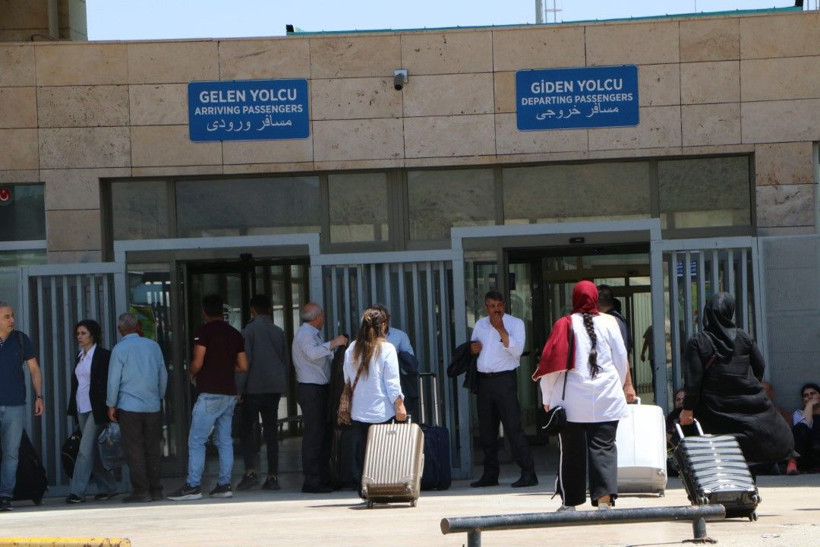 Hava sahası kapanınca İranlılar otobüslerle ülkelerine dönüyor - Resim: 11