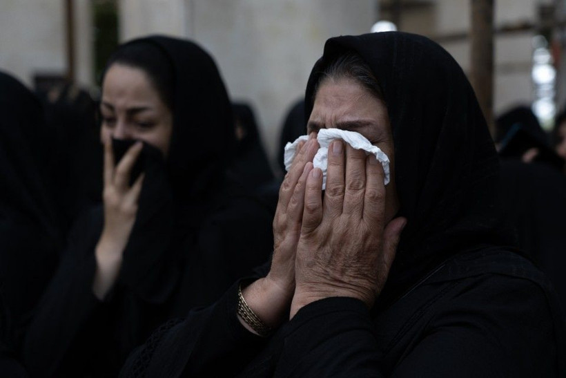 Halka kapalı yas: İran'dan acı kareler - Resim: 17