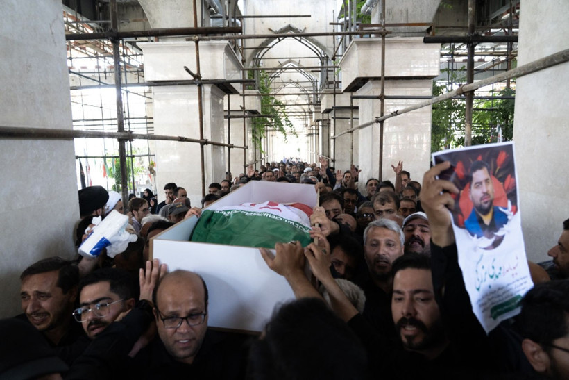 Halka kapalı yas: İran'dan acı kareler - Resim: 20