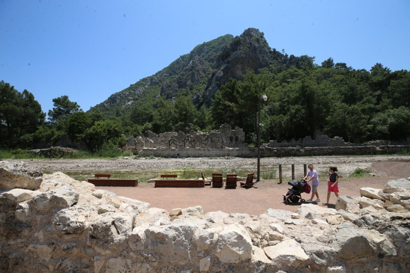Olympos Antik Kent'te kaya mezarları gezi rotasına dahil edildi - Resim: 17