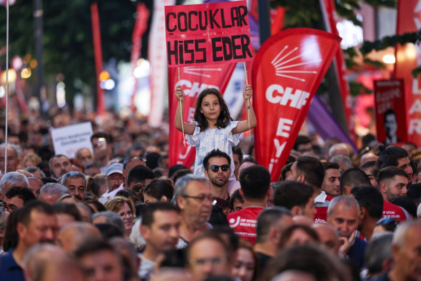 Özgür Özel'den Erdoğan'a 'etkin pişmanlık' yanıtı - Resim : 10