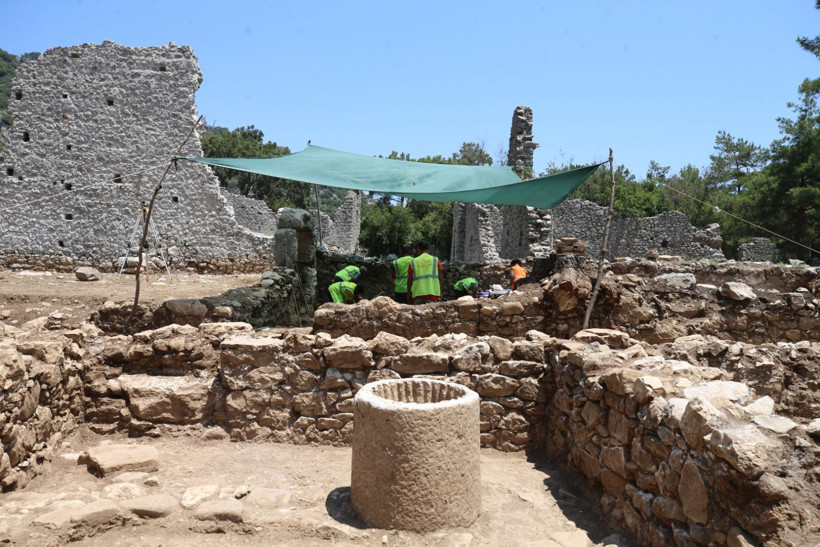 Olympos Antik Kenti'nde tarihe ışık tutan mozaikler bulundu - Resim: 9